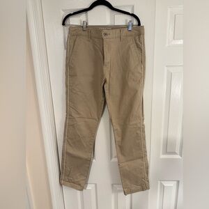 Signature by Levi Strauss Men's Khaki Chinos